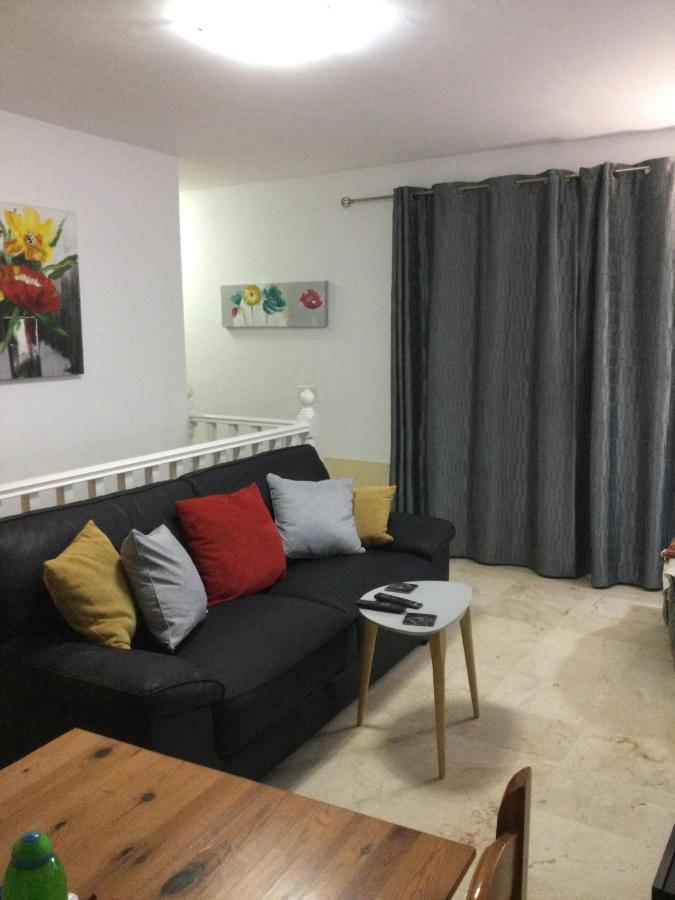 Lovely 2 Bedroom Holiday Apartment In Central Caleta De Fuste Exterior photo