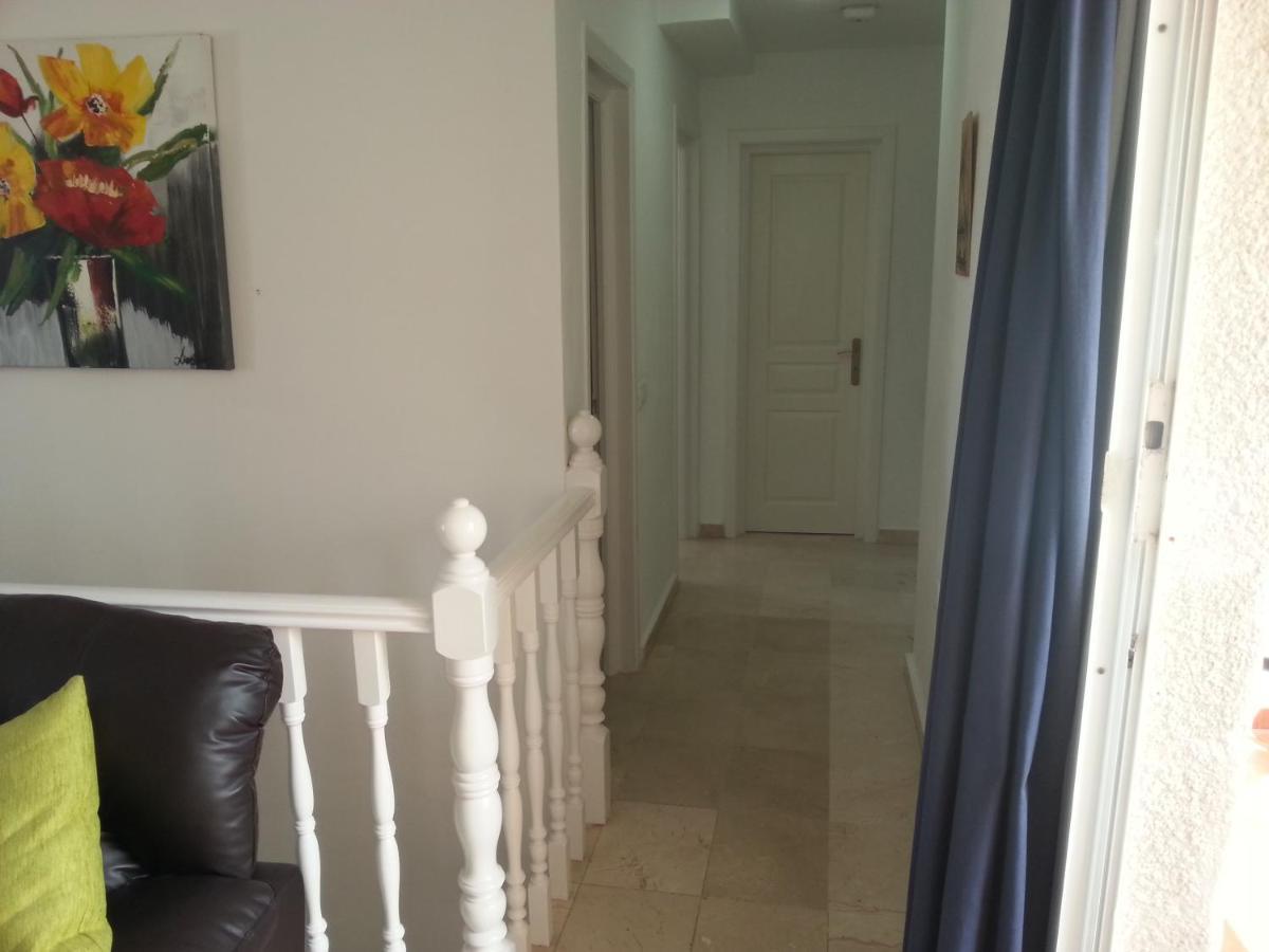 Lovely 2 Bedroom Holiday Apartment In Central Caleta De Fuste Exterior photo
